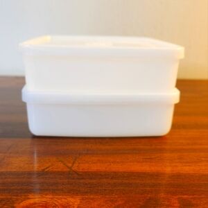 Two Vintage Tupperware Clear Square Away Sandwich Containers #670-4 With Lids